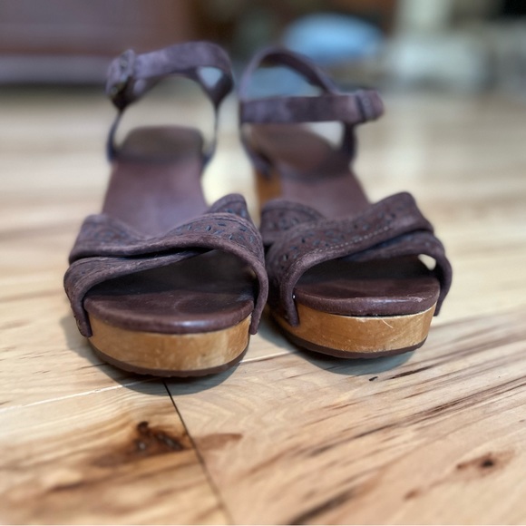 UGG Heel Clog Sandal Size 7 - Picture 5 of 6